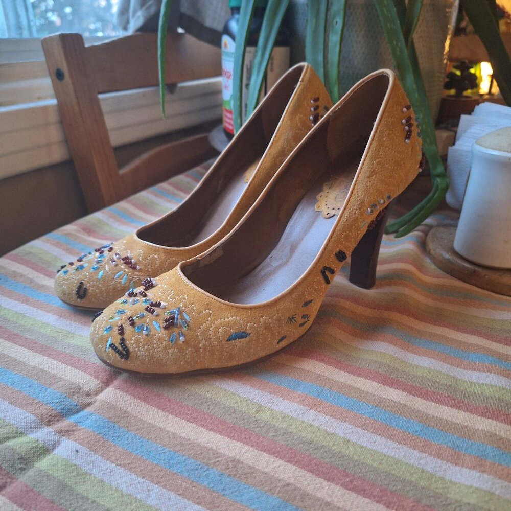 Vintage beaded Aldo heels
